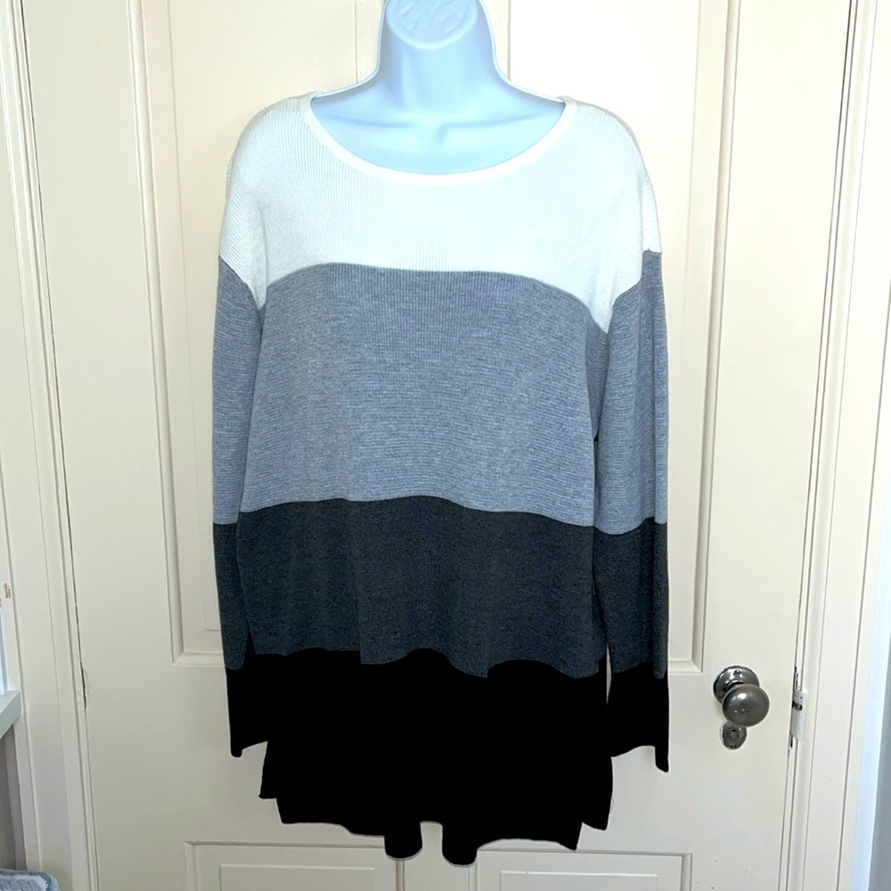Vince Camuto, Cream/Gray/Black Pullover Size L